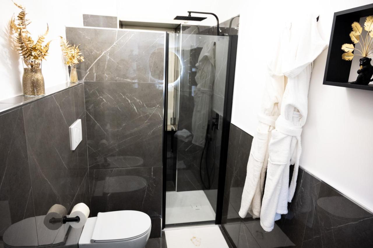 Nm Luxury Suites Pompei Bagian luar foto
