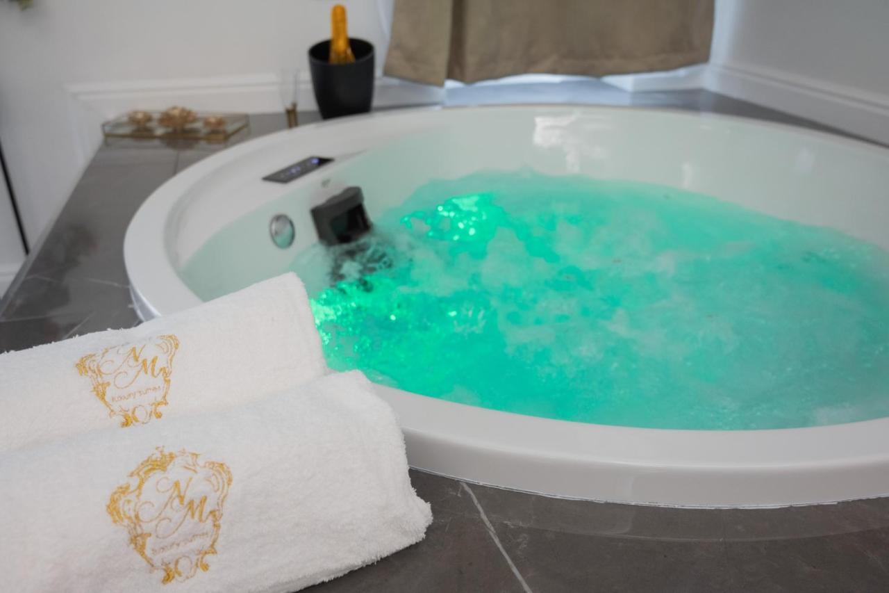 Nm Luxury Suites Pompei Bagian luar foto