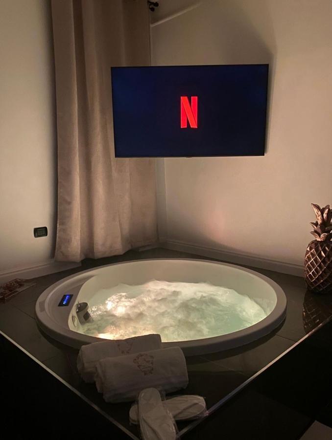 Nm Luxury Suites Pompei Bagian luar foto